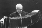 Astor Piazzolla al bandoneon